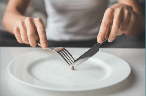 Pessoas com anorexia nervosa têm pouco apetite e ingere menos alimentos