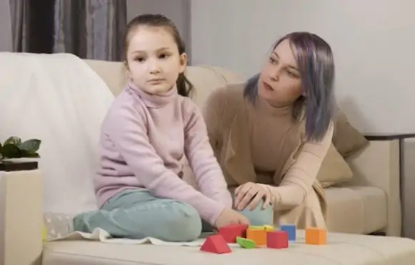 Um dos sintomas do autismo é o pouco contato visual