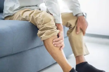 Os idosos podem ser mais afetados, devido má circulação sanguínea