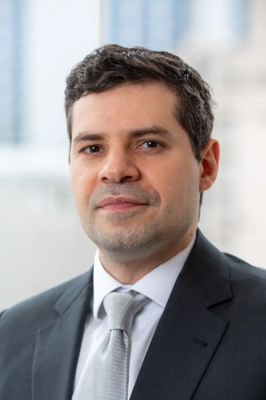 Dr. Flavio Zelada